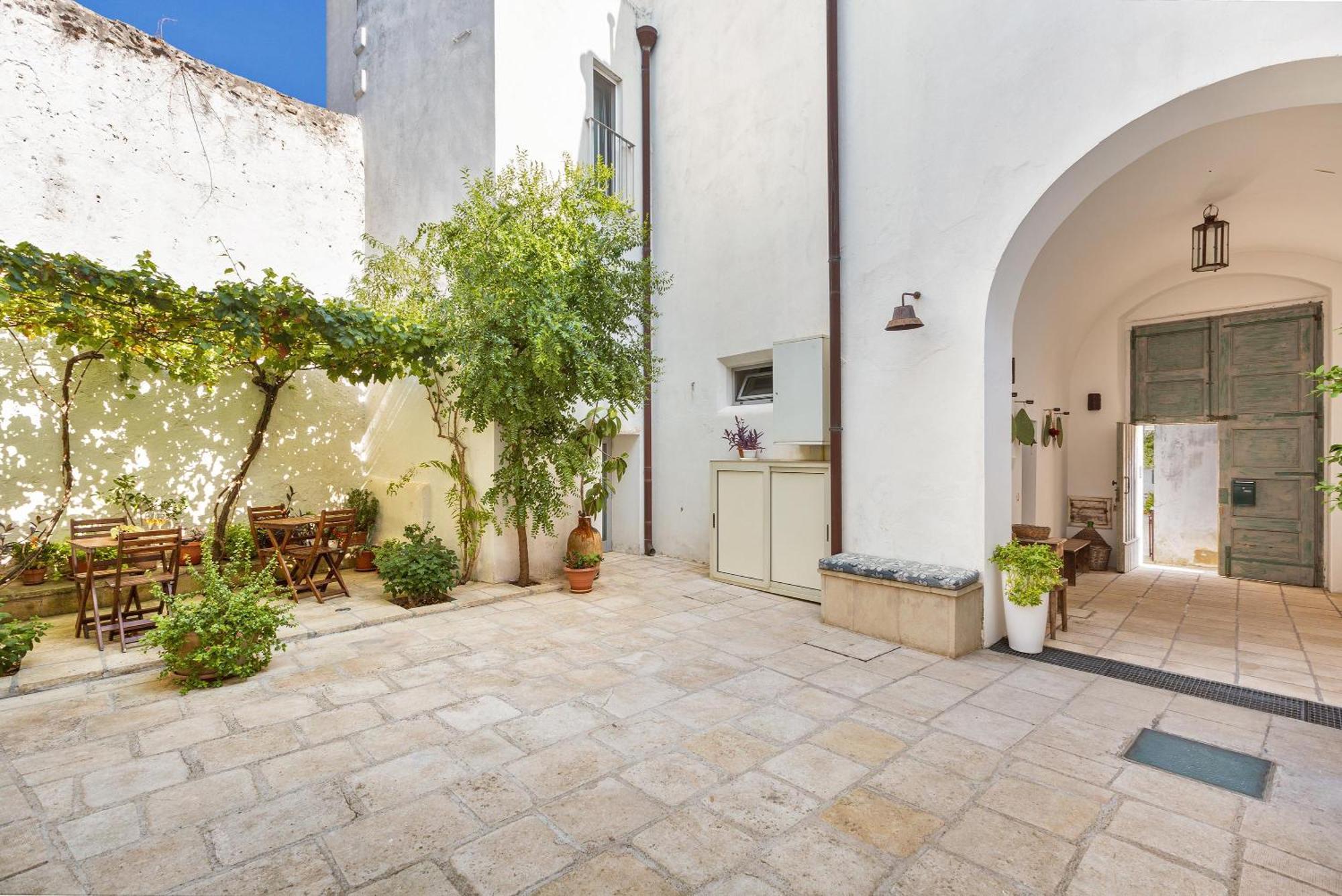 Palazzo San Giovanni Morciano di Leuca Exterior photo